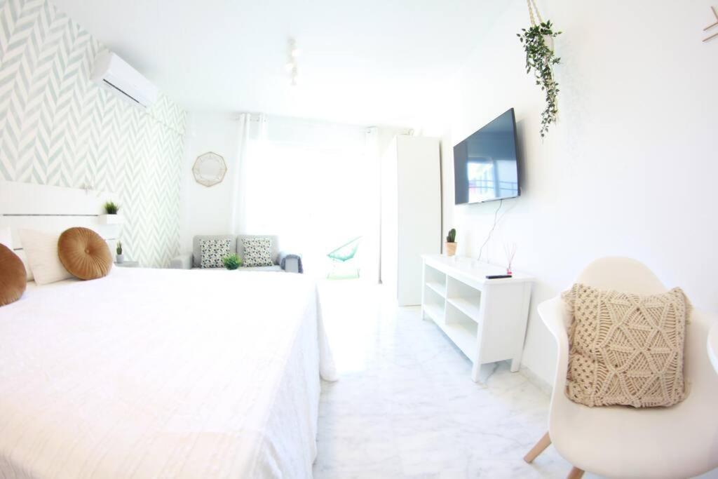 Апартаменты Torremolinos - New Central Studio Plata With Balcony Экстерьер фото