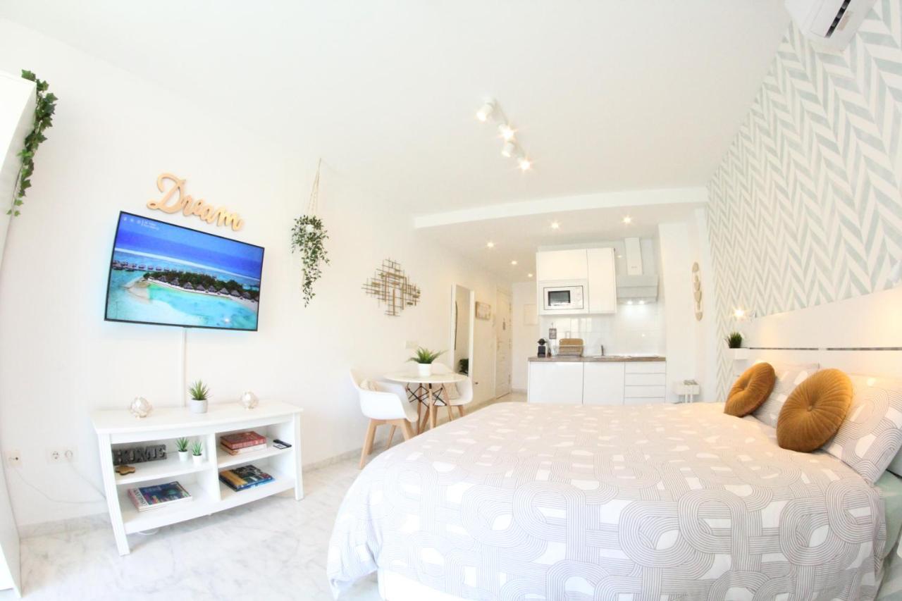 Апартаменты Torremolinos - New Central Studio Plata With Balcony Экстерьер фото